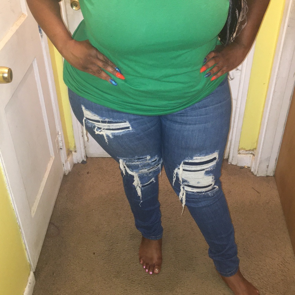 Ripped Fitted Jeans